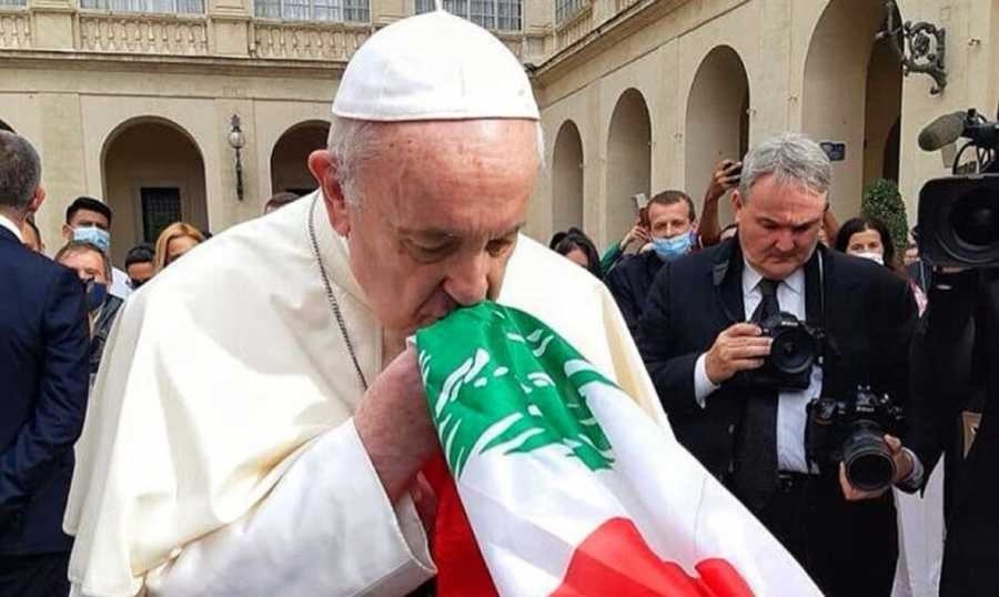 مصفقاً للطوباوي الدويهي.. البابا فرنسيس: لتحقيق العدالة بقضية انفجار مرفأ بيروت