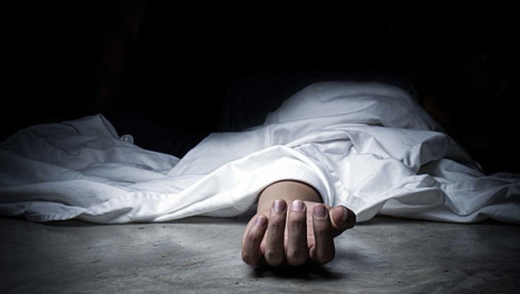 العثور على جثة شاب وبجانبه سلاح صيد.. والتحقيق جار